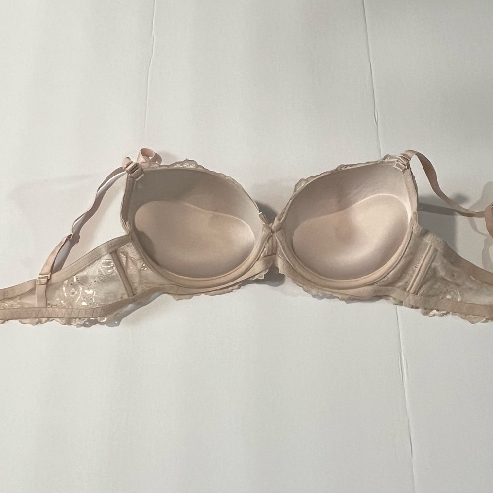 Classic Lace Push-Up Bra in Nude - Picture 4 of 5